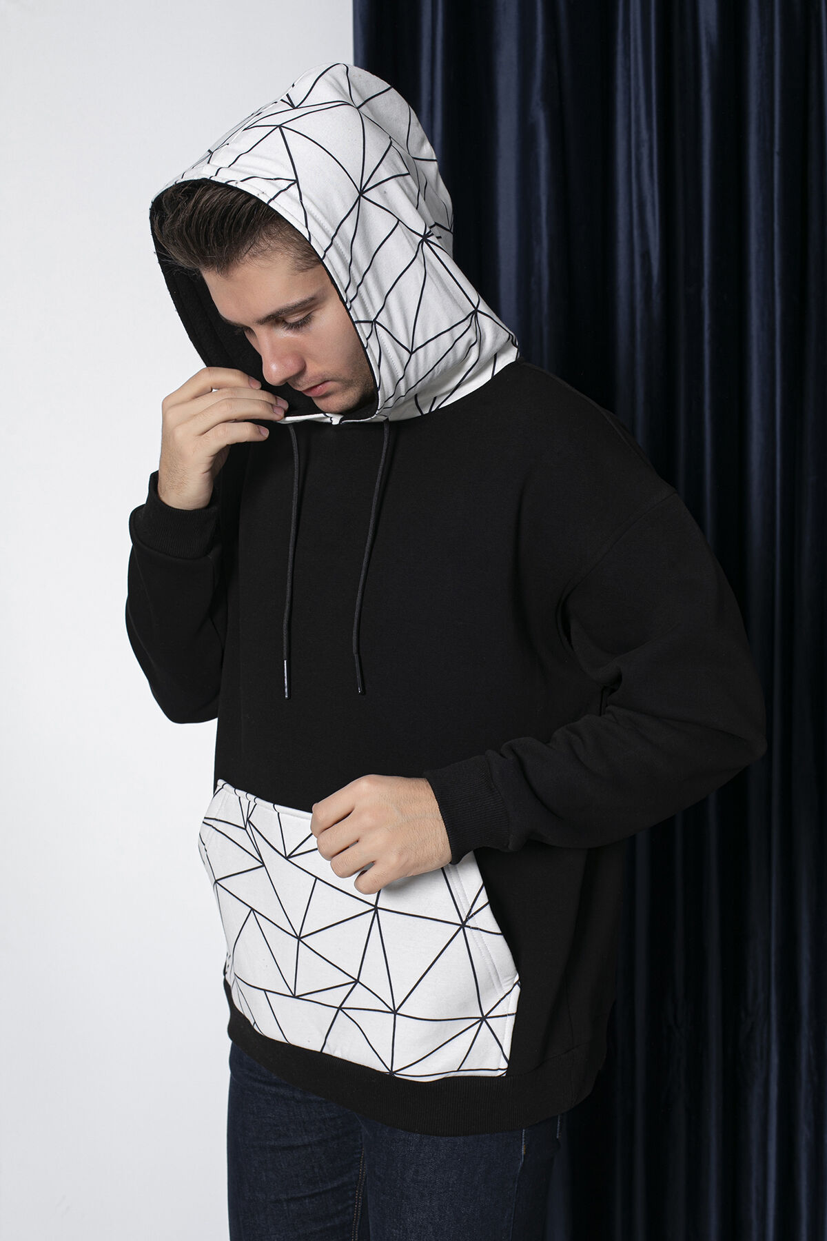 0069 Cep & Kapşon Mozaik Desenli Unisex Sweat Siyah & Beyaz S - siyah & beyaz