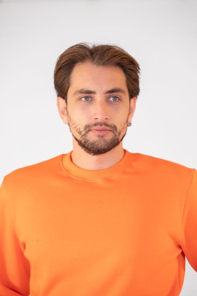 0004ÜNİSEX KAPŞONSUZ CEPSİZ REGULER SWEAT