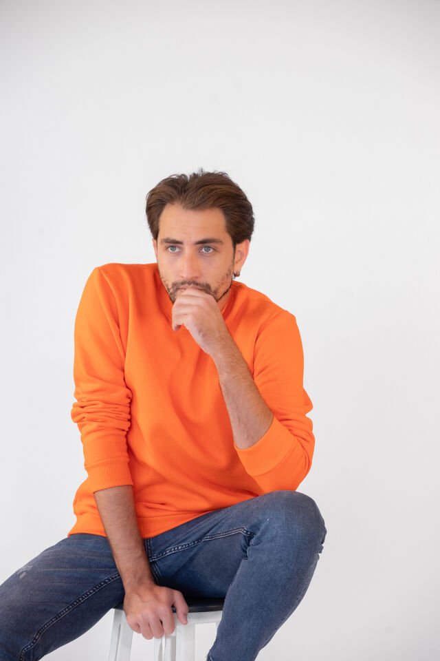 0004ÜNİSEX KAPŞONSUZ CEPSİZ REGULER SWEAT