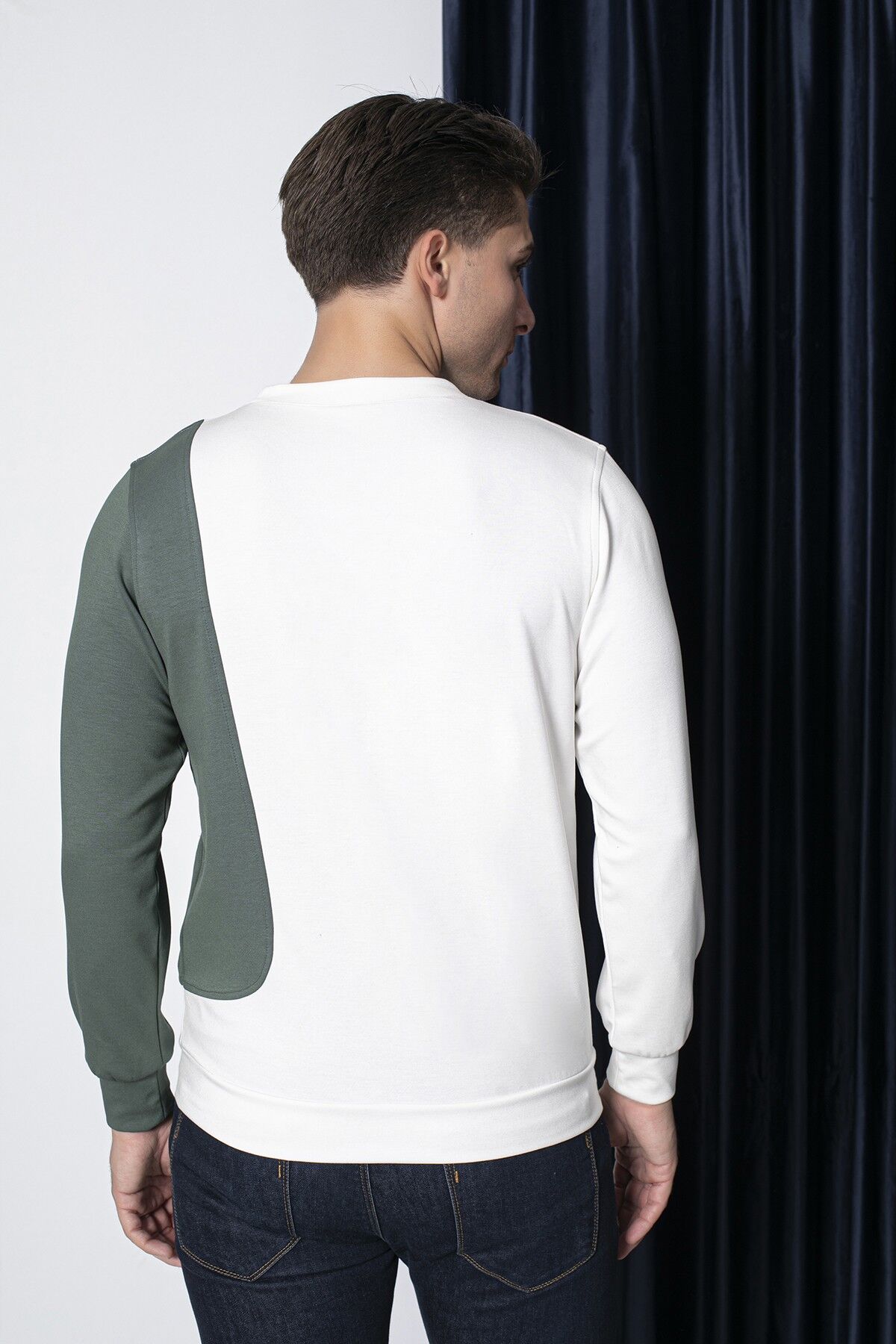 0052 ÖNÜ SÜS CEPLİ REGÜLER SWEAT