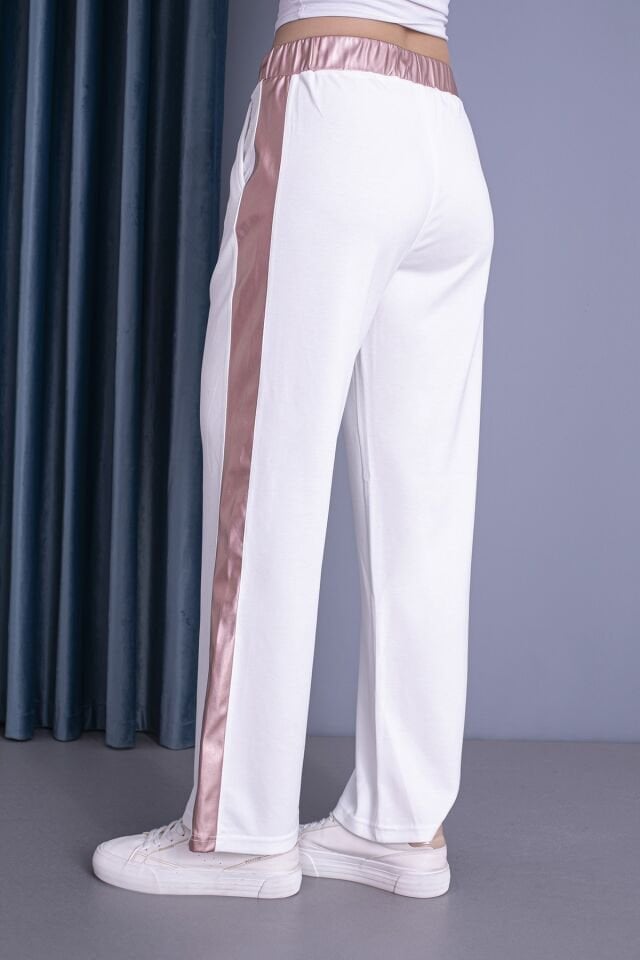 0054 YAN ŞERİT DERİ DETAY İSPANYOL PAÇA BAYAN EŞOFMAN