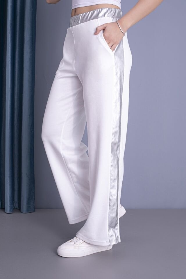 0054 YAN ŞERİT DERİ DETAY İSPANYOL PAÇA BAYAN EŞOFMAN