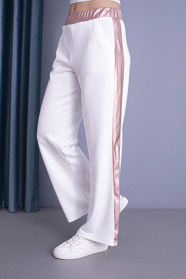 0054 YAN ŞERİT DERİ DETAY İSPANYOL PAÇA BAYAN EŞOFMAN