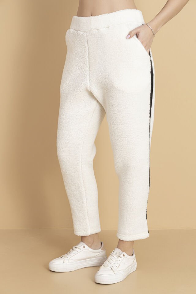 0084 YANI DERİ FULL KUZU TÜYÜ EŞOFMAN