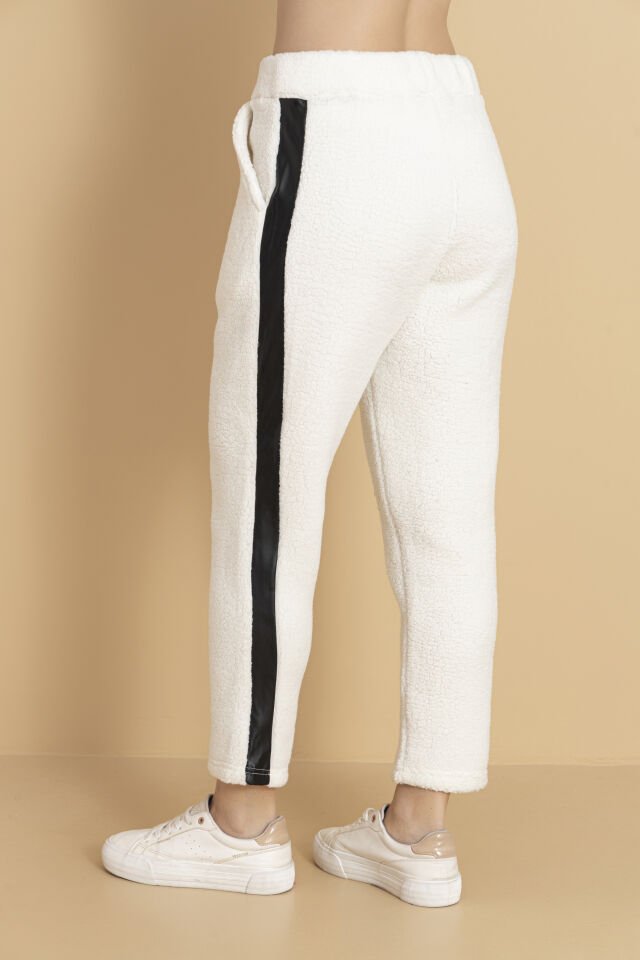 0084 YANI DERİ FULL KUZU TÜYÜ EŞOFMAN