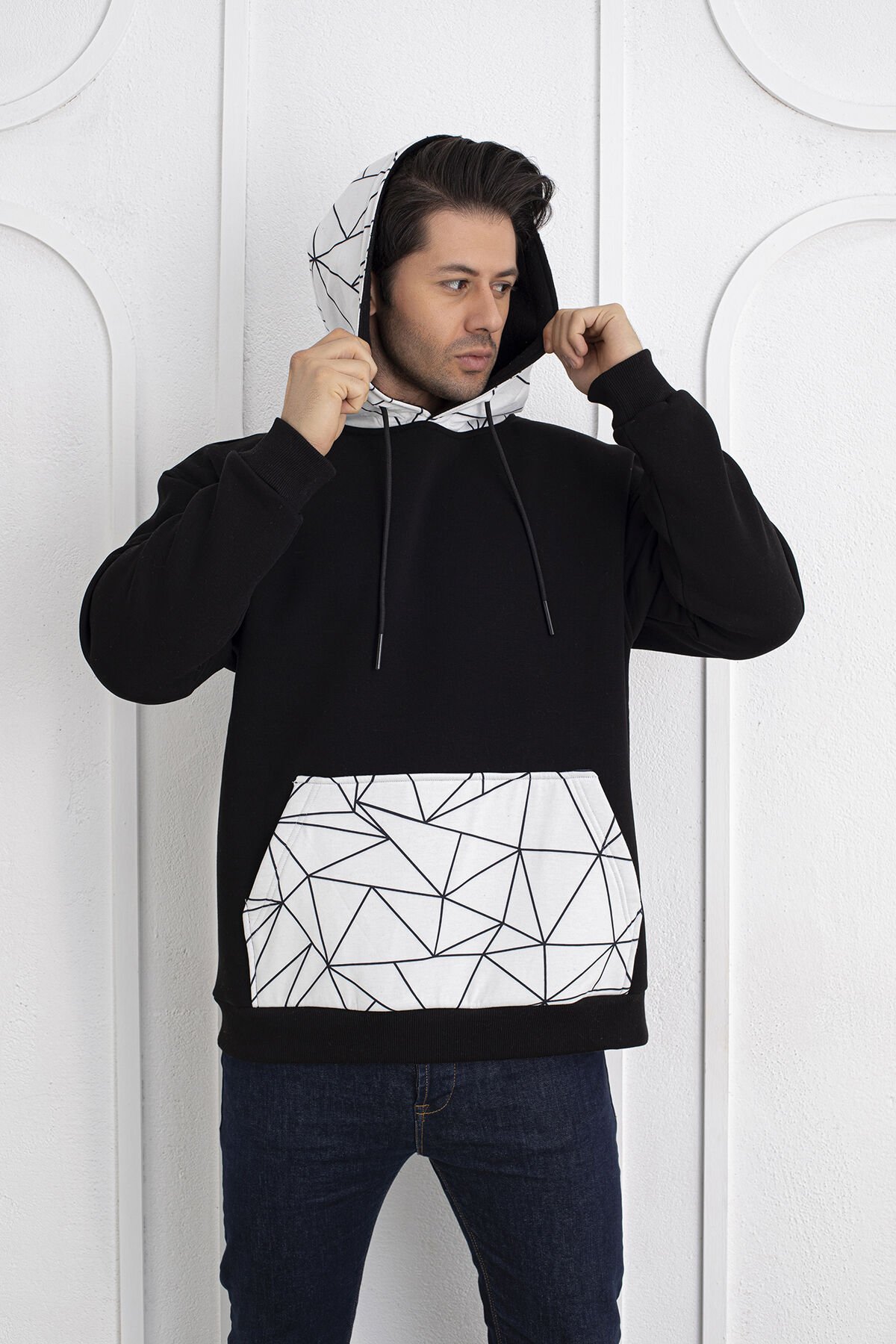 0069 Cep & Kapşon Mozaik Desenli Unisex Sweat Siyah & Beyaz